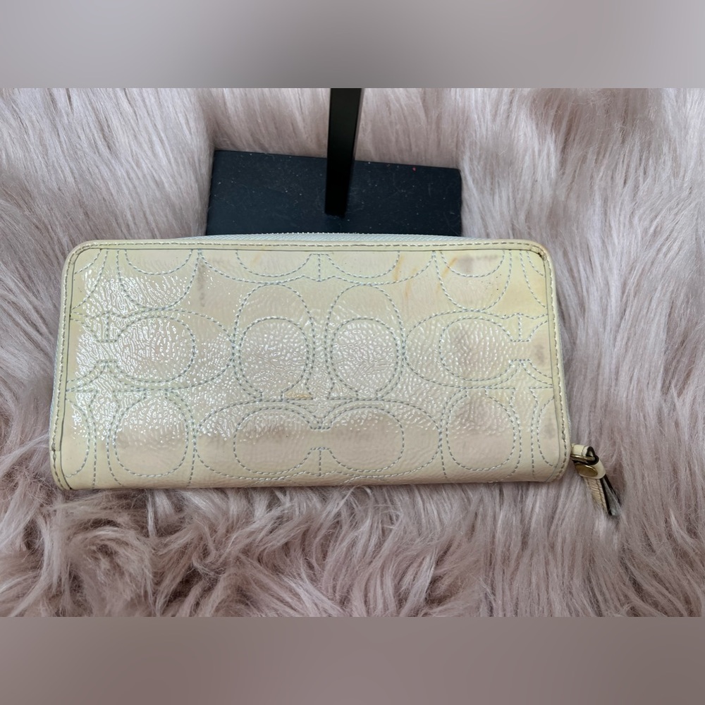 Coach Wallet - Picture 7 of 12